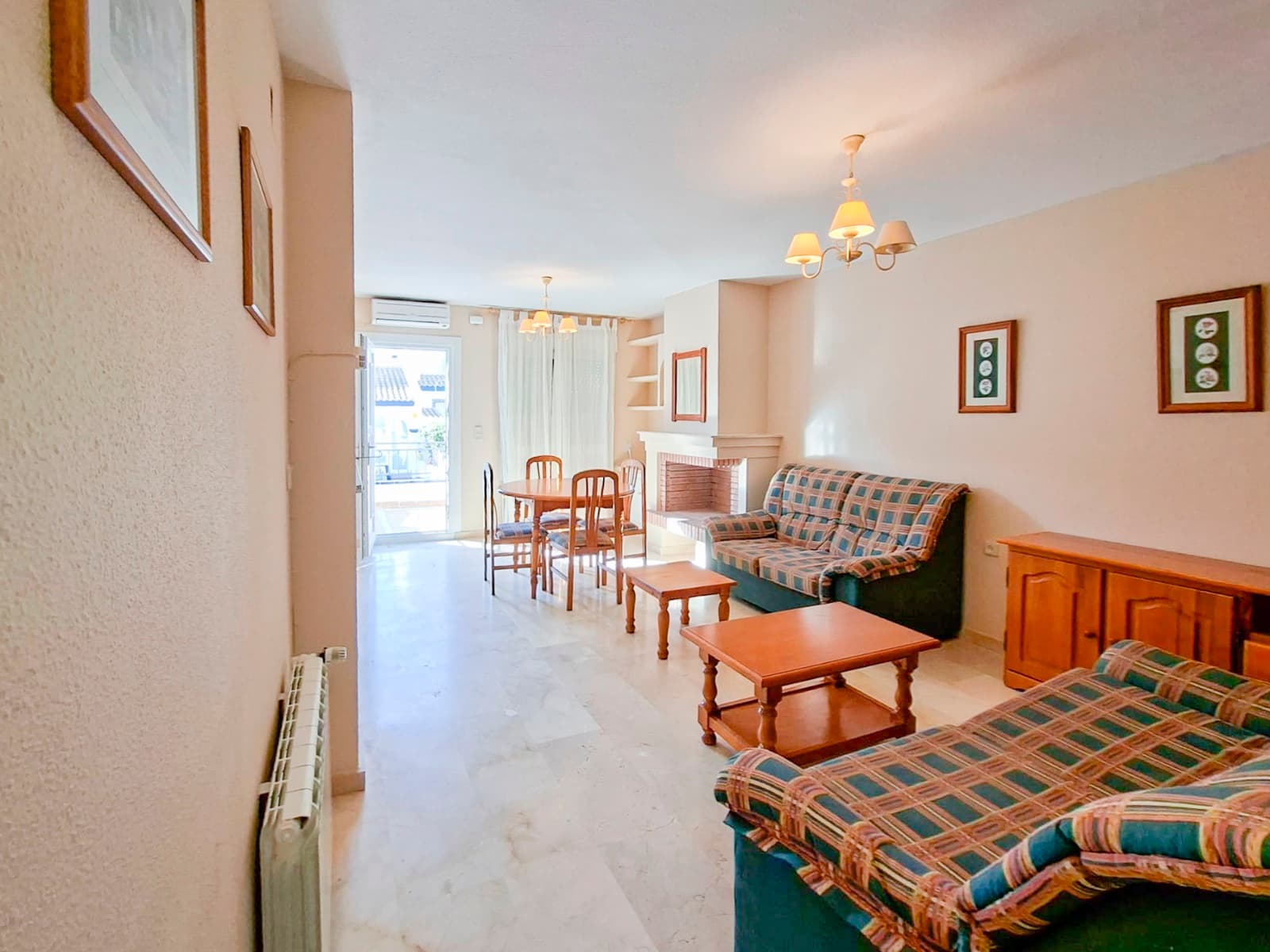 Town house – Villamartín: photo 4/17