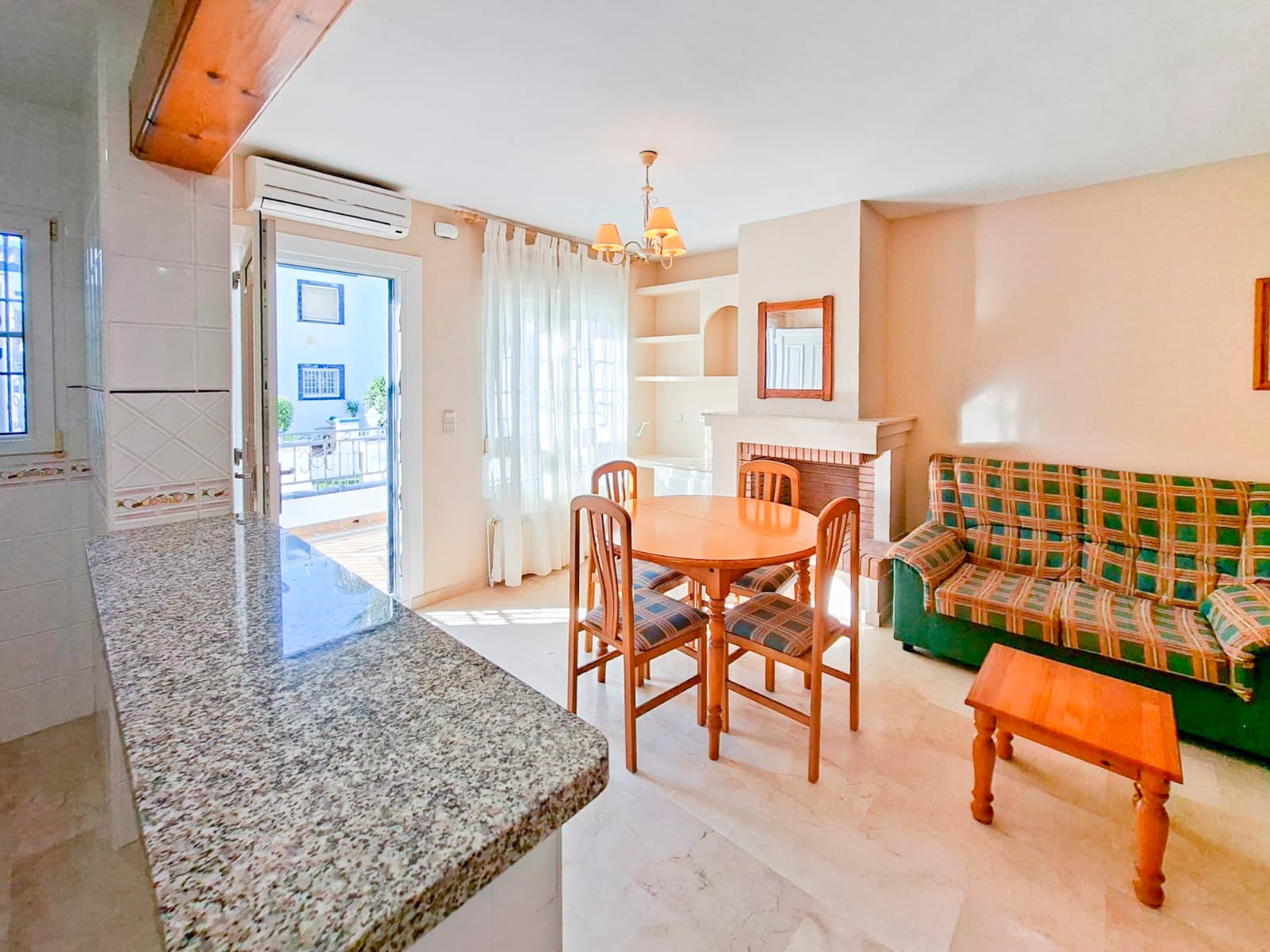 Town house – Villamartín: photo 6/17