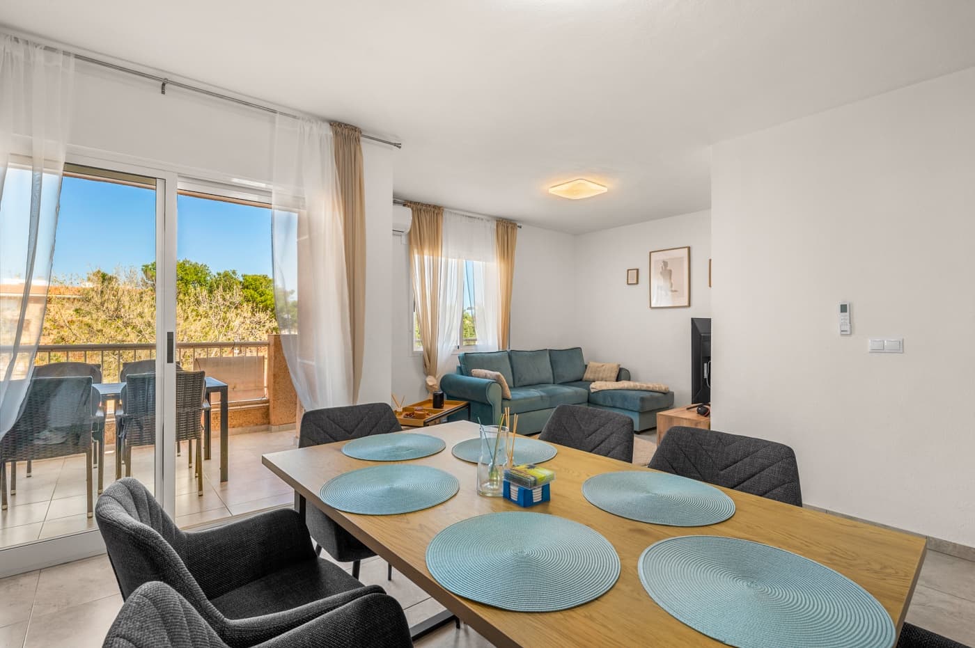Apartment · LOS URRUTIAS
